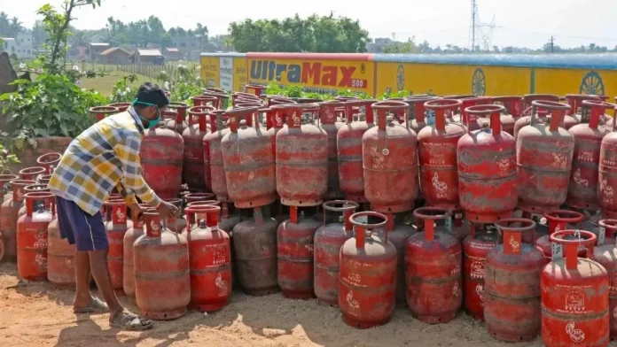 Ujjwala Yojana LPG Subsidy Cut Ujjwala Yojana LPG Subsidy Cut