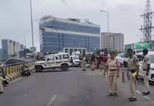 Hyderabad : గచ్చిబౌలి ఫ్లైఓవర్పై ఘోర ప్రమాదం: బుల్లెట్ను ఢీకొట్టిన స్కూటీ.. ఇద్దరు స్పాట్!