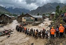 Flash Floods : జమ్మూకశ్మీర్లో వరదల బీభత్సం: అనంతనాగ్లో ఆకస్మిక వరదలు, కశ్మీర్ లోయకు రెడ్ అలర్ట్