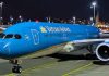 Vietnam flight : భయపెడుతున్న విమాన ప్రయాణాలు…రెండు గంటలపాటు గాలిలో ప్రాణాలు