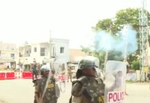Pulivendula : పులివెందులలో హైటెన్షన్.. పోలీసులు కాల్పులు!